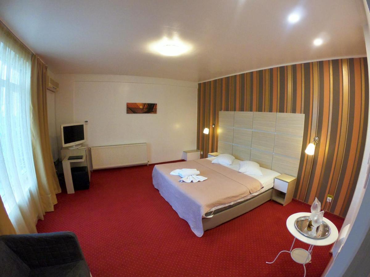 Hotel Mon Caprice Bukurešť Exteriér fotografie
