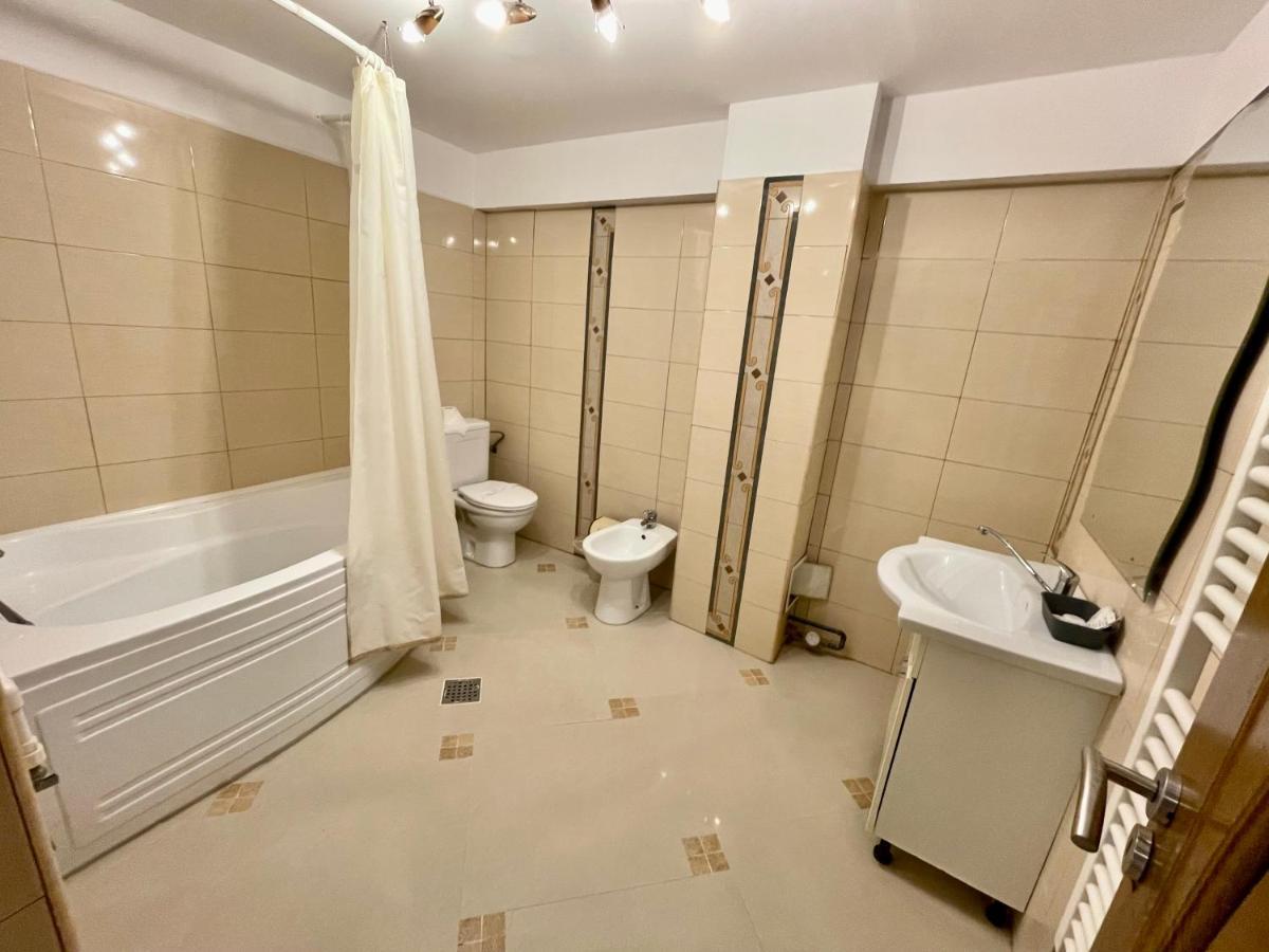 Hotel Mon Caprice Bukurešť Exteriér fotografie