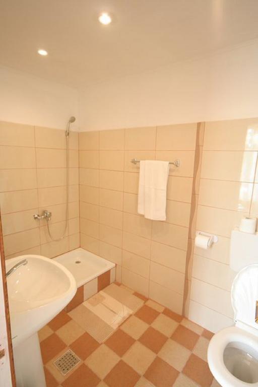 Hotel Mon Caprice Bukurešť Exteriér fotografie